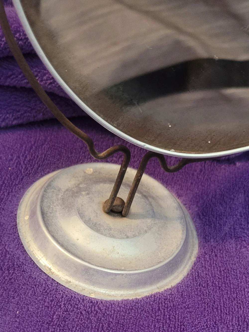 Vintage Round Freestanding Vanity Mirror in Silver